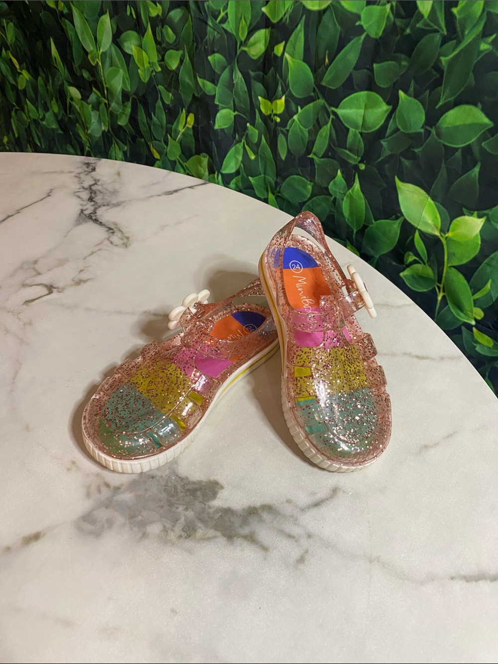 Mini Boden Pink Glitter Jelly Sandals with White Flower Buckle